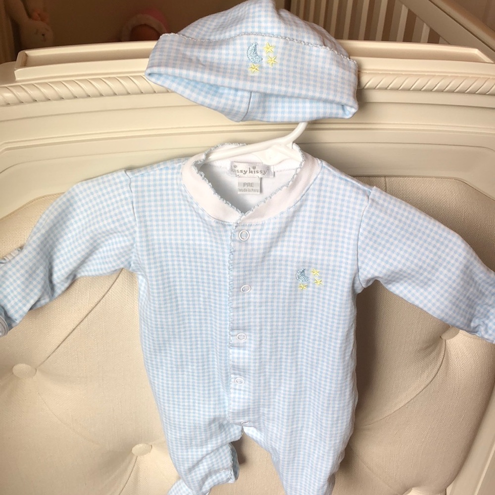 Kissy Kissy footies with matching hat -sz preemie